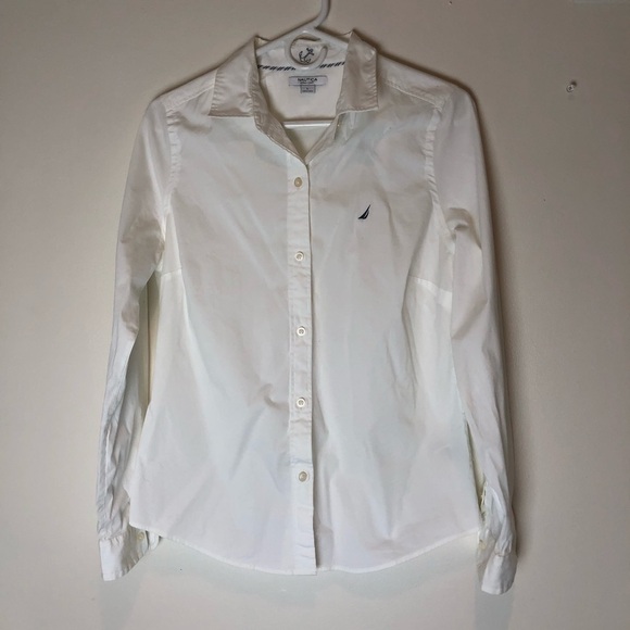 ✨Nautica✨ Button-down - Picture 3 of 8